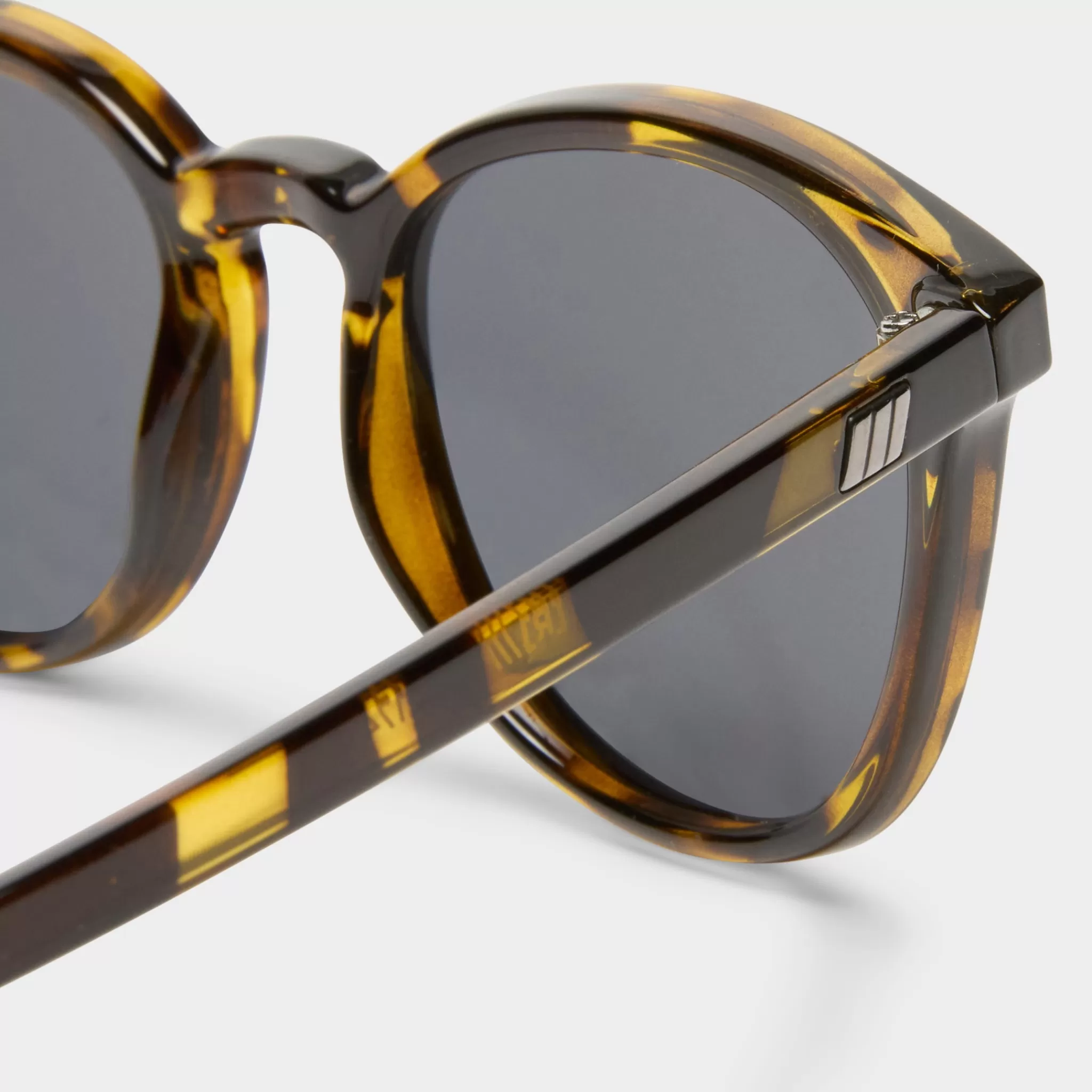 bandwagon__syrup_tort_3.webp Round | Round-Le Specs BANDWAGON | SYRUP TORT syruptort