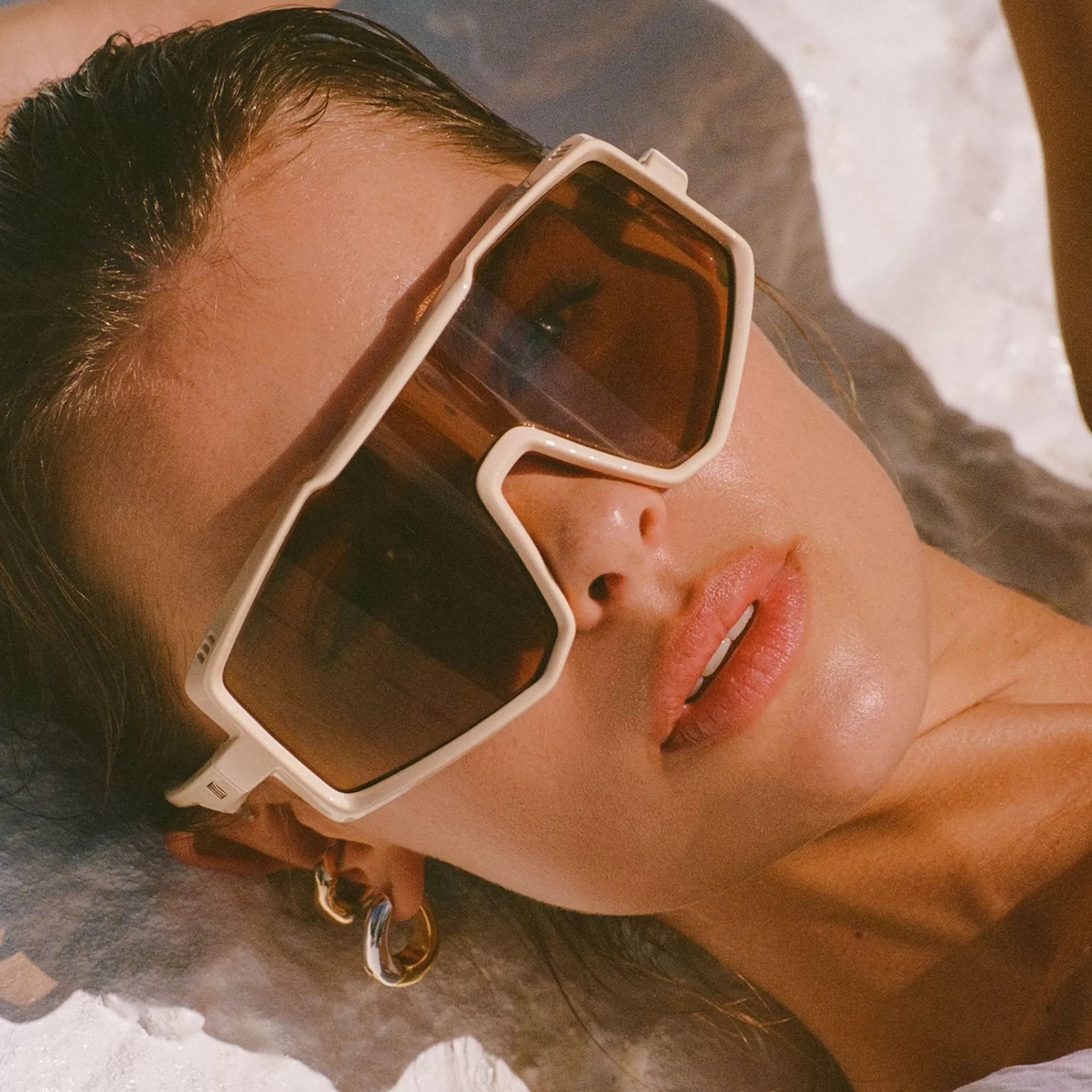 Wrap | Oversized-Le Specs VULTURE | ivory